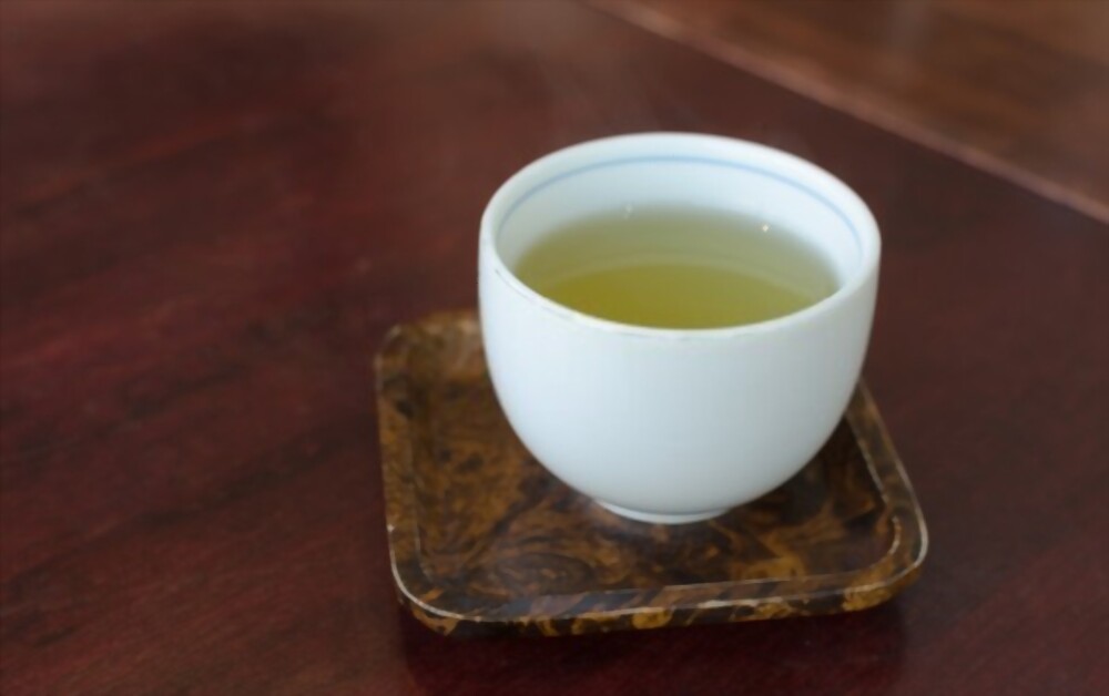 Consume-Green-Tea