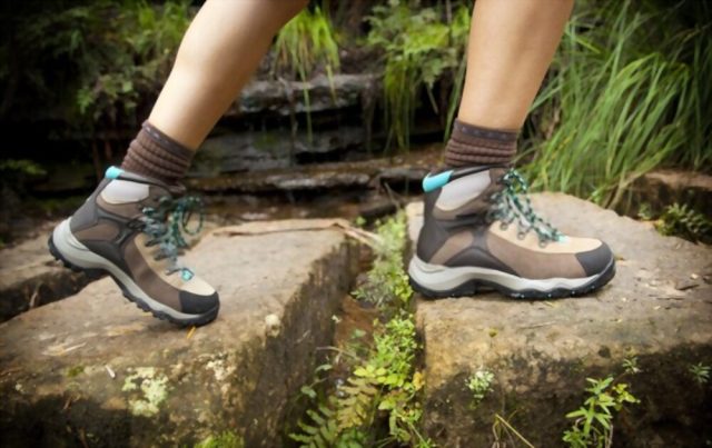 Best-Hiking-Shoes-For-Flat-Feet